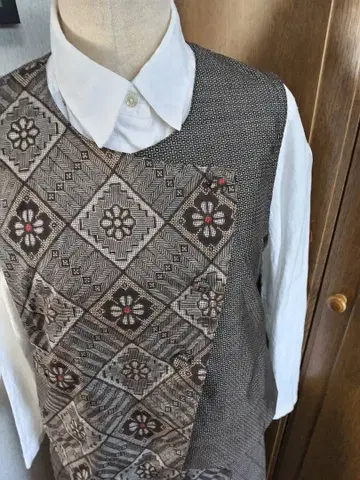 브라운 다이아몬드 패턴 스커트 셋업