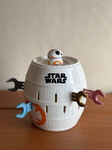 스타 워즈 BB8 검은 수염 위기일발 게임