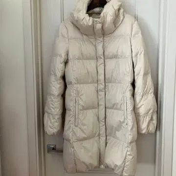 LUCA 다운 자켓 아이보리