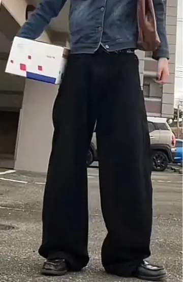 블랙스 배기 데님