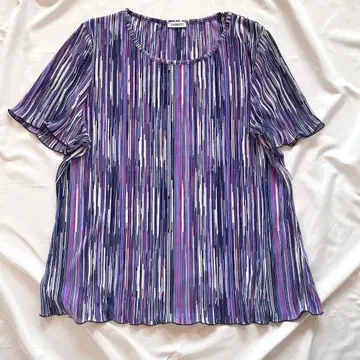 DAMART 다마르 플리츠 상의 스트라이프 패턴 퍼플 계열