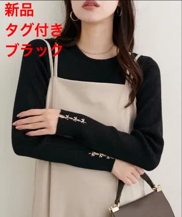 [ 새상품 ] 내추럴 꾸뛰르 리본 참 소매 니트 블랙