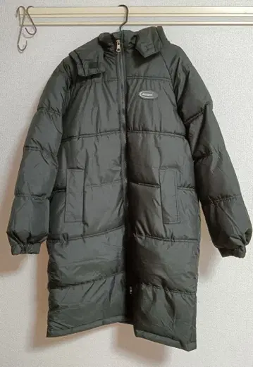 Xueyi 블랙 롱 후드 부착 다운 자켓 XL