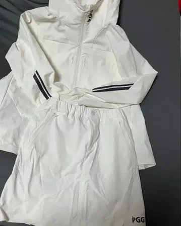 PGG 화이트 후드 부착 나일론 자켓 스커트 셋업