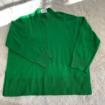 LUCA 루카 스웨터 하이넥 미사용