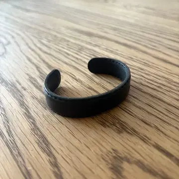 [ 레어 ] SLOW x Beams 가죽 뱅글