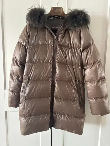 DUVETICA 브라운 다운 자켓 42