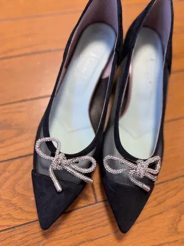 [ 긴자 카네마츠 ] 블랙 스웨이드 하이힐 리본 포함