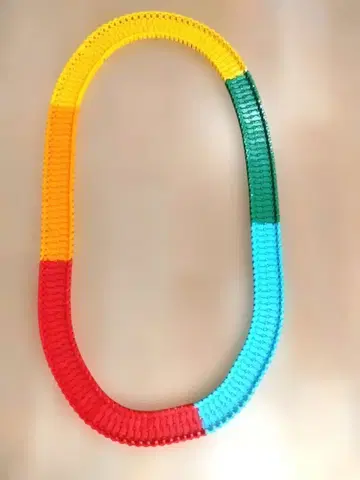 구불구불 컬러풀 레일 기차 미니카 좋아하는 어린이에게