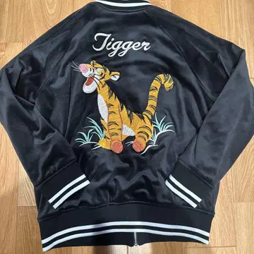 디즈니 리조트 티거 스카잔 벨로아 블랙 곰돌이 푸 L