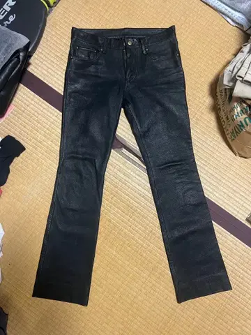 ABAHOUSE 블랙 가죽 슬림 핏 팬츠