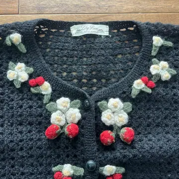 lily poem 릴리포엠 플라워 울 가디건