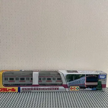 프라레일 E531계 빨간색 전철 랩핑 기념 차량