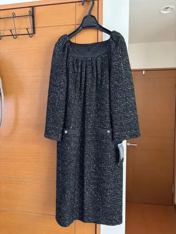 새상품 STUDIO375 트위드 긴팔 무릎 기장 원피스 블랙