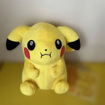 [ 새상품 미사용 ] 마이피카츄 늘어진 귀 만복 여성