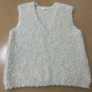 SENSE OF PLACE 화이트 베스트