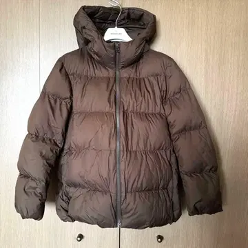 UNIQLO 울트라 라이트 다운 코쿤 후드티 브라운 S