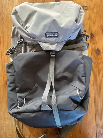 파타고니아 알토비아 팩 28L NGRY 노블 그레이 S/M