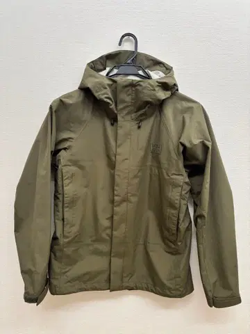 헬리 한센 후드 부착 마운틴 후드티 올리브