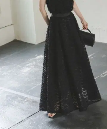 N.Jam Noble 에누잼 보더 튤 맥시 플레어 스커트