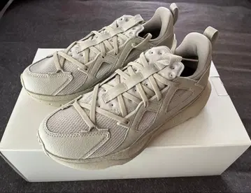 언더아머 x 유나이티드 애로우즈/인피니트 무브먼트/스니커즈