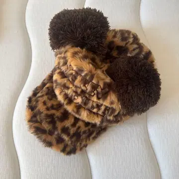 디즈니 레오파드 무늬 퍼 캡