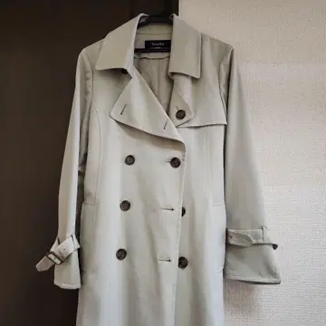 Sourire 베이지 더블 브레스트 트렌치코트