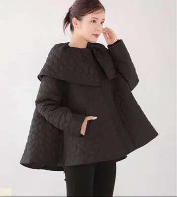 Fit more 하트 퀼팅 케이프 칼라 자켓