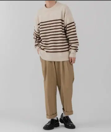 미사용 새상품 보더 니트 베이지 니트