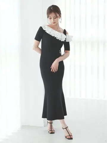 SNIDEL 아지메 플리츠 카라 니트 원피스