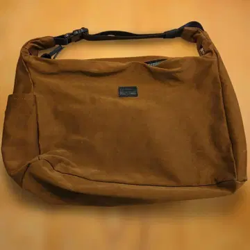STANDARD SUPPLY 브라운 숄더백