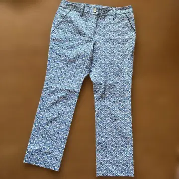 [캘러웨이] 블루 계열 꽃무늬 스트레이트 팬츠 (M 사이즈)