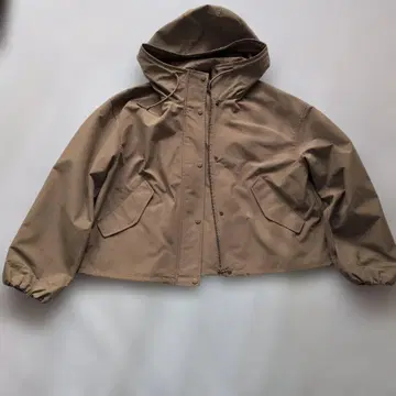 UNIQLO 베이지색 마운틴 파카