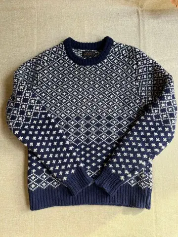 BEAMS PLUS 빔즈플러스 페어아일 패턴 니트 스웨터