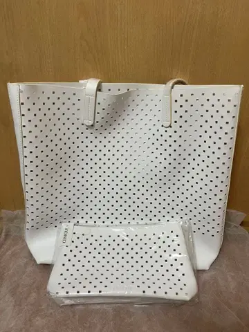 CLINIQUE 백 파우치