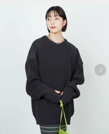 오버 사이즈 명령어 스웨터 블랙