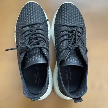 ECCO 블랙 여성용 스니커즈 텍스처 마감