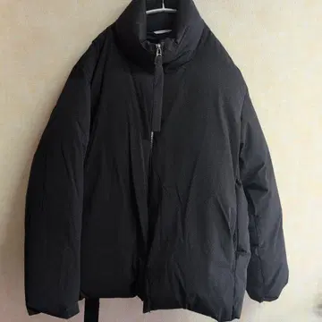 STERNBERG 블랙 다운 자켓