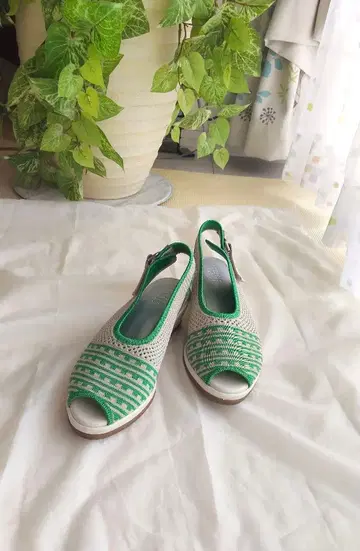 웨지 니트 샌들 (그린 패턴)