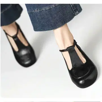 미사용 새상품 emiwalk 라운드토 가죽 블랙 24.5cm