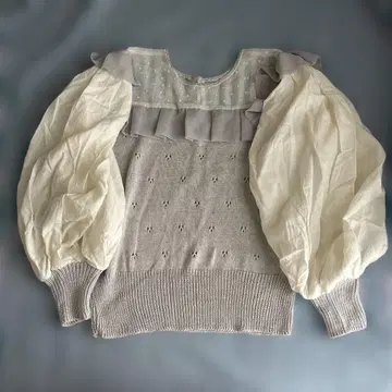 그레이 벌룬 슬리브 니트 스웨터