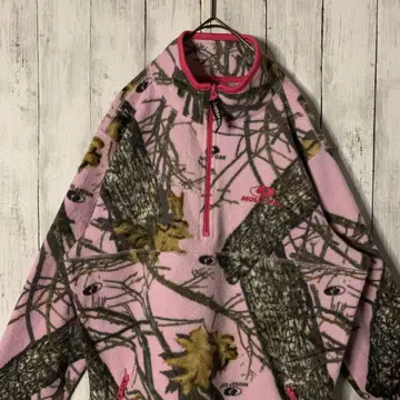 모시 오크 핑크 카모플라쥬 올 패턴 플리스 자수 로고 하프 지퍼