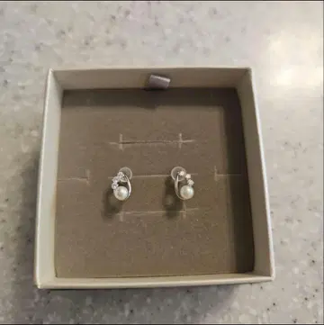 K10 화이트 골드 담수 펄 귀걸이