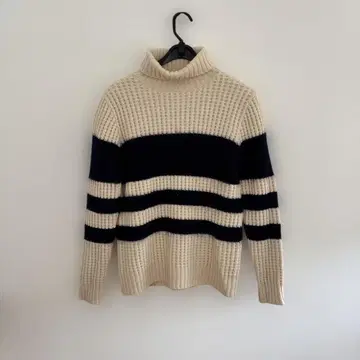 Letroyes 스트라이프 니트 스웨터 S 사이즈