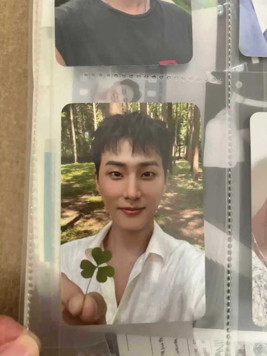 (2 pcs) DAY6 Young K Solo Concert Clover Poca Bulk WTS