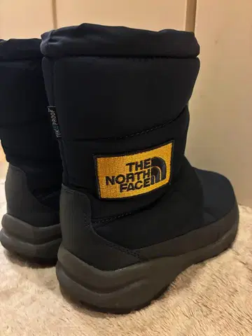 THE NORTH FACE 눕시 숏부츠 네이비 23 와펜
