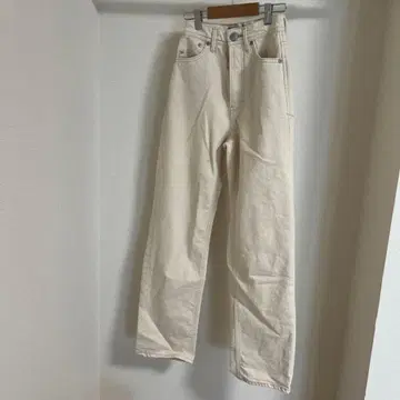 야누YANUK 데님 화이트 아이보리