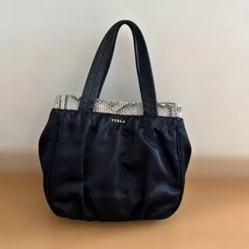 FURLA 블랙 핸드백