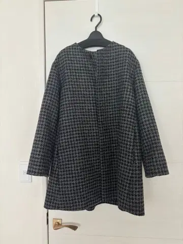 하운드 투스 트위드 미디 기장 A라인 코트