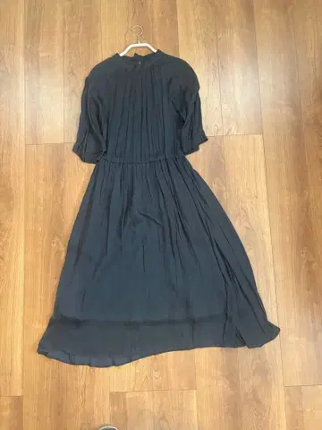 UNITED ARROWS 네이비 플리츠 원피스